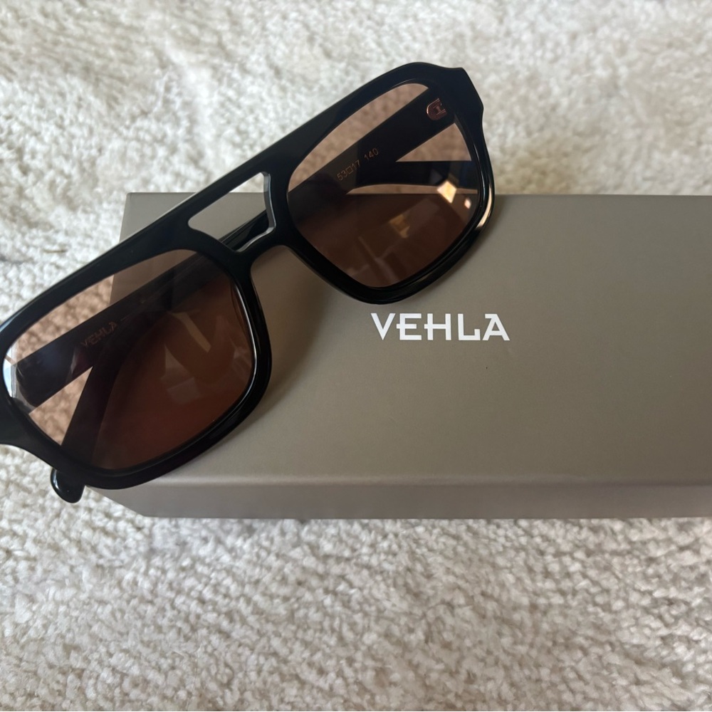 VEHLA Dixie Black and Toffee